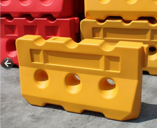 廈門交通圍欄水馬圖片