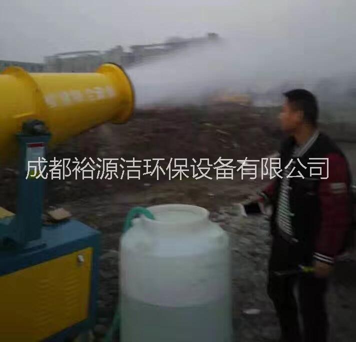 工地噴霧除塵設(shè)備圖片