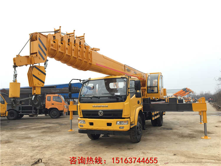 8噸小型吊車(chē)圖片/8噸小型吊車(chē)樣板圖 (3)