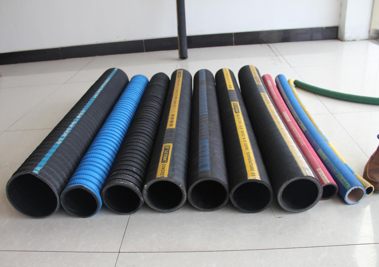 廠家*150PSI EPDM橡膠可壓扁型排水管利通液壓生產(chǎn)銷(xiāo)售大量排水管價(jià)格實(shí)惠