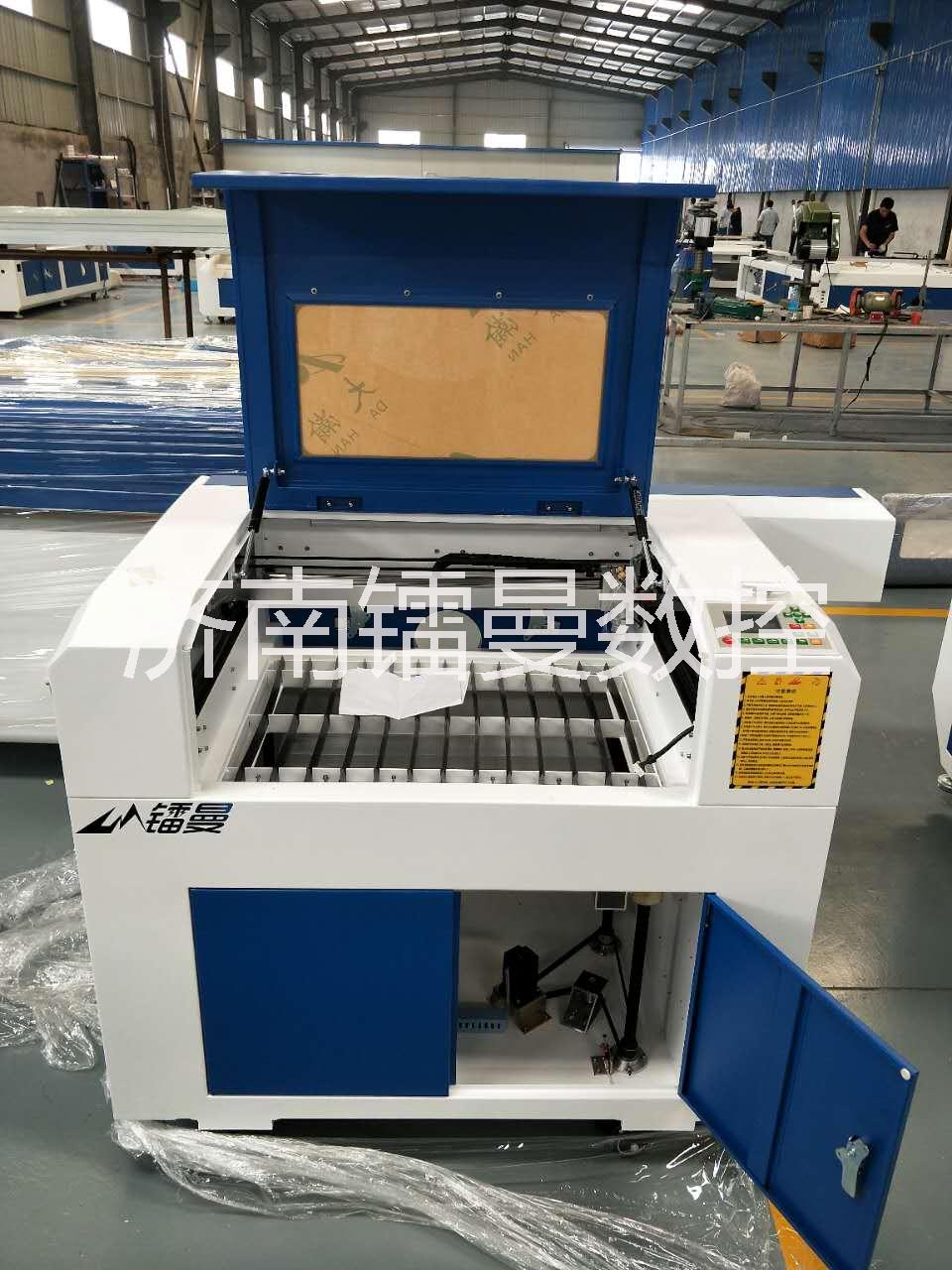 激光雕刻機(jī)木刻畫激光雕刻機(jī)圖片/激光雕刻機(jī)木刻畫激光雕刻機(jī)樣板圖 (1)