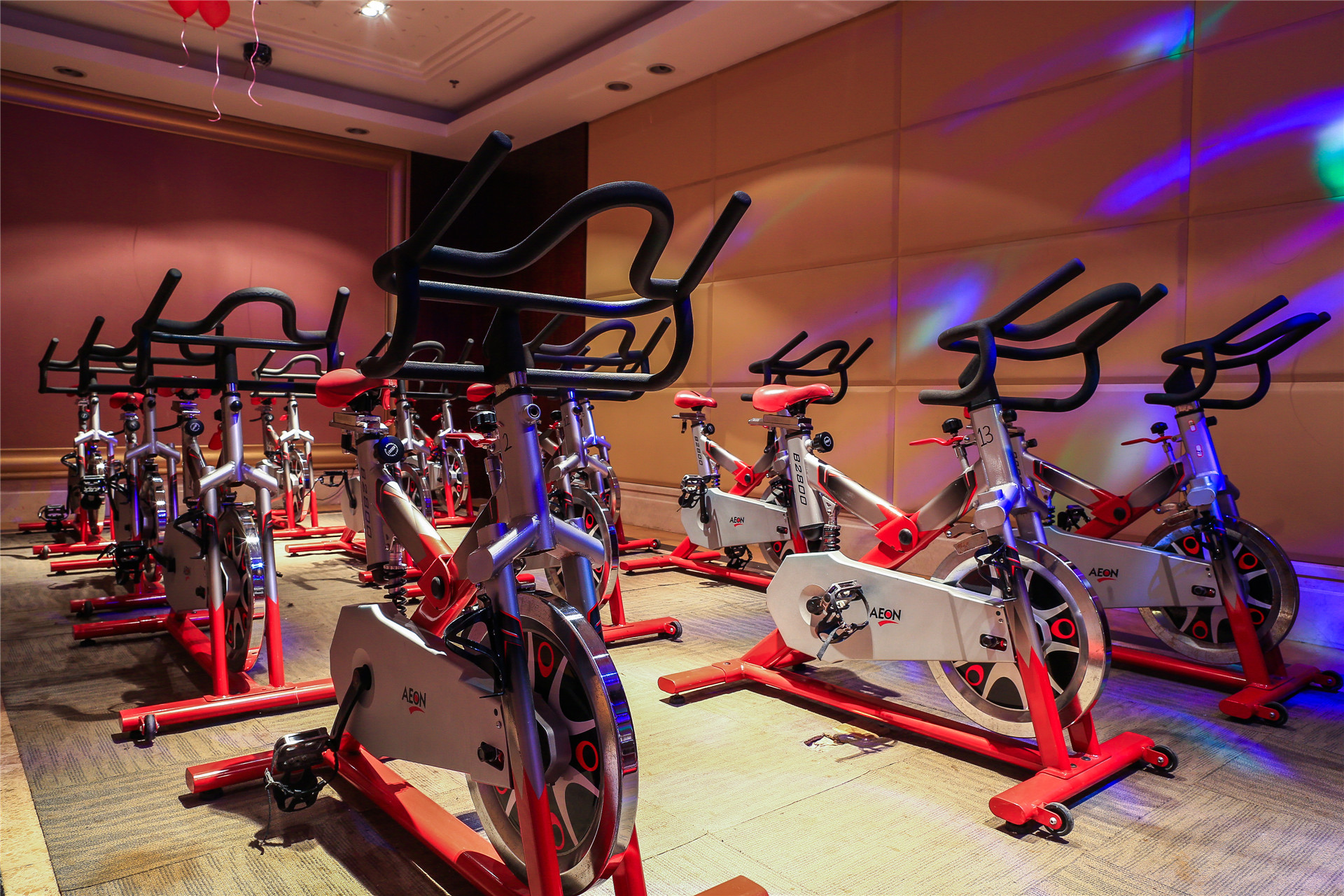 空中健身學(xué)院圖片/空中健身學(xué)院樣板圖 (3)