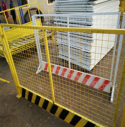 廠價(jià)直銷基坑護(hù)欄1.2*2米現(xiàn)貨圖片/廠價(jià)直銷基坑護(hù)欄1.2*2米現(xiàn)貨樣板圖 (2)