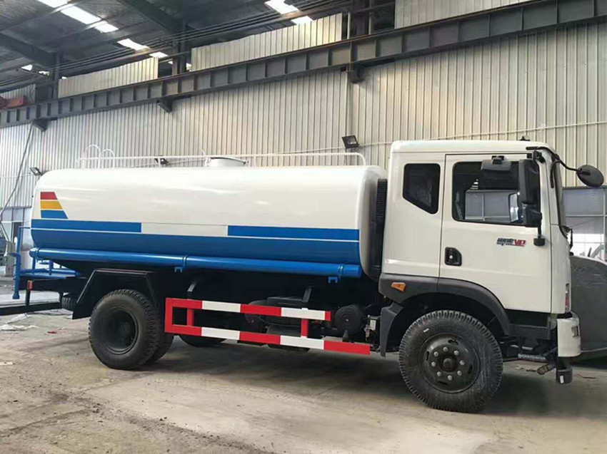 供應(yīng)東風(fēng)T3灑水車