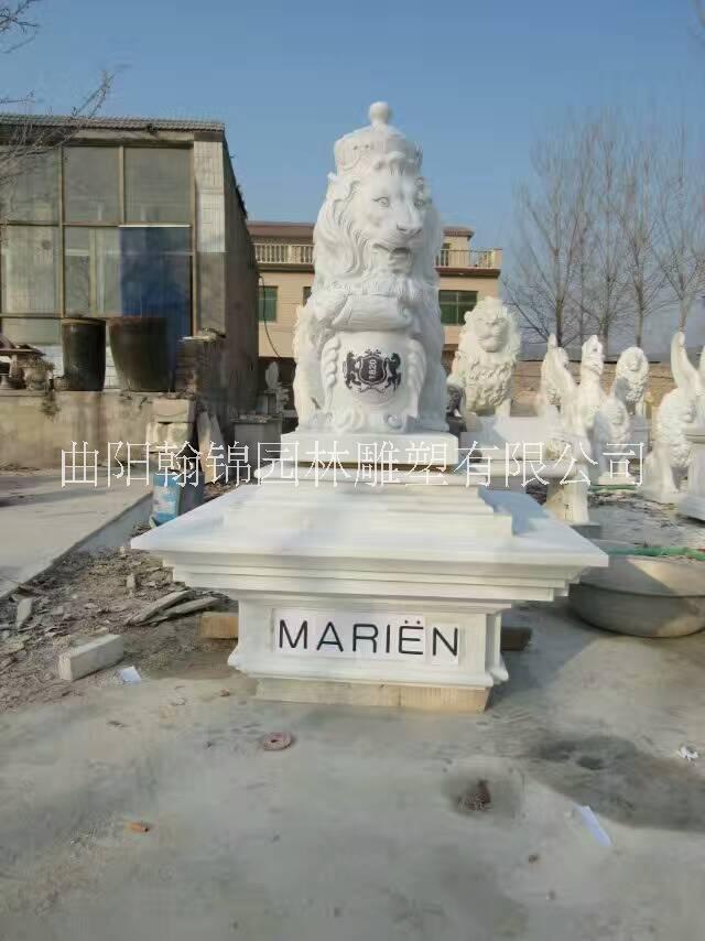 石雕歐式獅子圖片