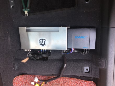 青島汽車功放改裝哪里好-青島汽車功放升級-青島汽車功放改裝價格