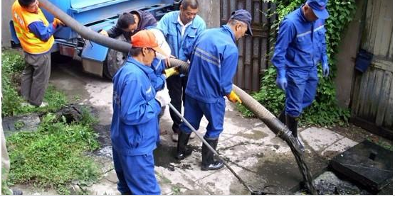 *下水管道疏通高壓車疏通清洗管道 欽州吸淤工程 清理化糞池工程 化糞池隔油池清理