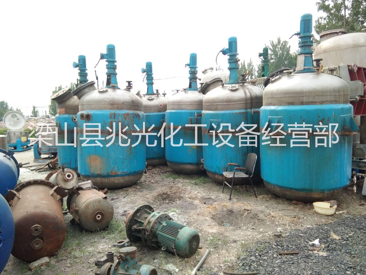 搪瓷反應(yīng)釜圖片/搪瓷反應(yīng)釜樣板圖 (2)