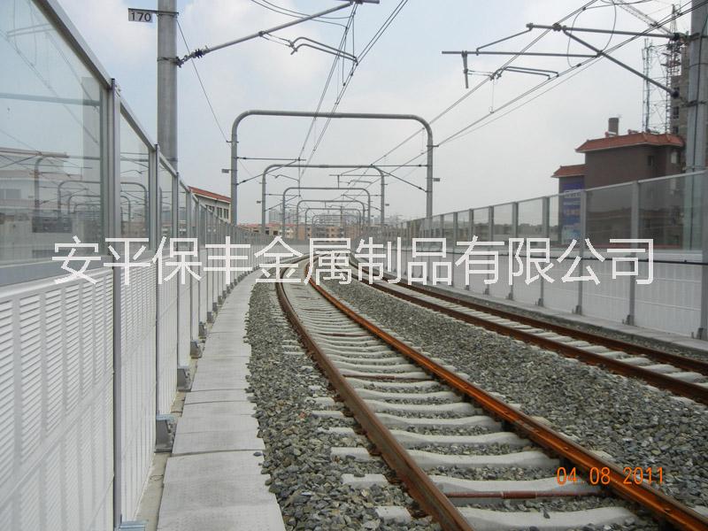 河北鐵路聲屏障廠家直銷公路聲屏障冷卻塔聲屏障定制橋梁聲屏障供應(yīng)商