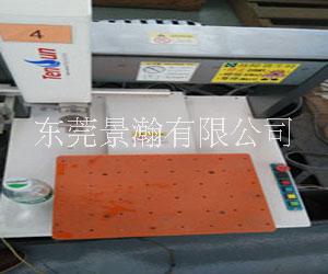 桌面點膠機圖片