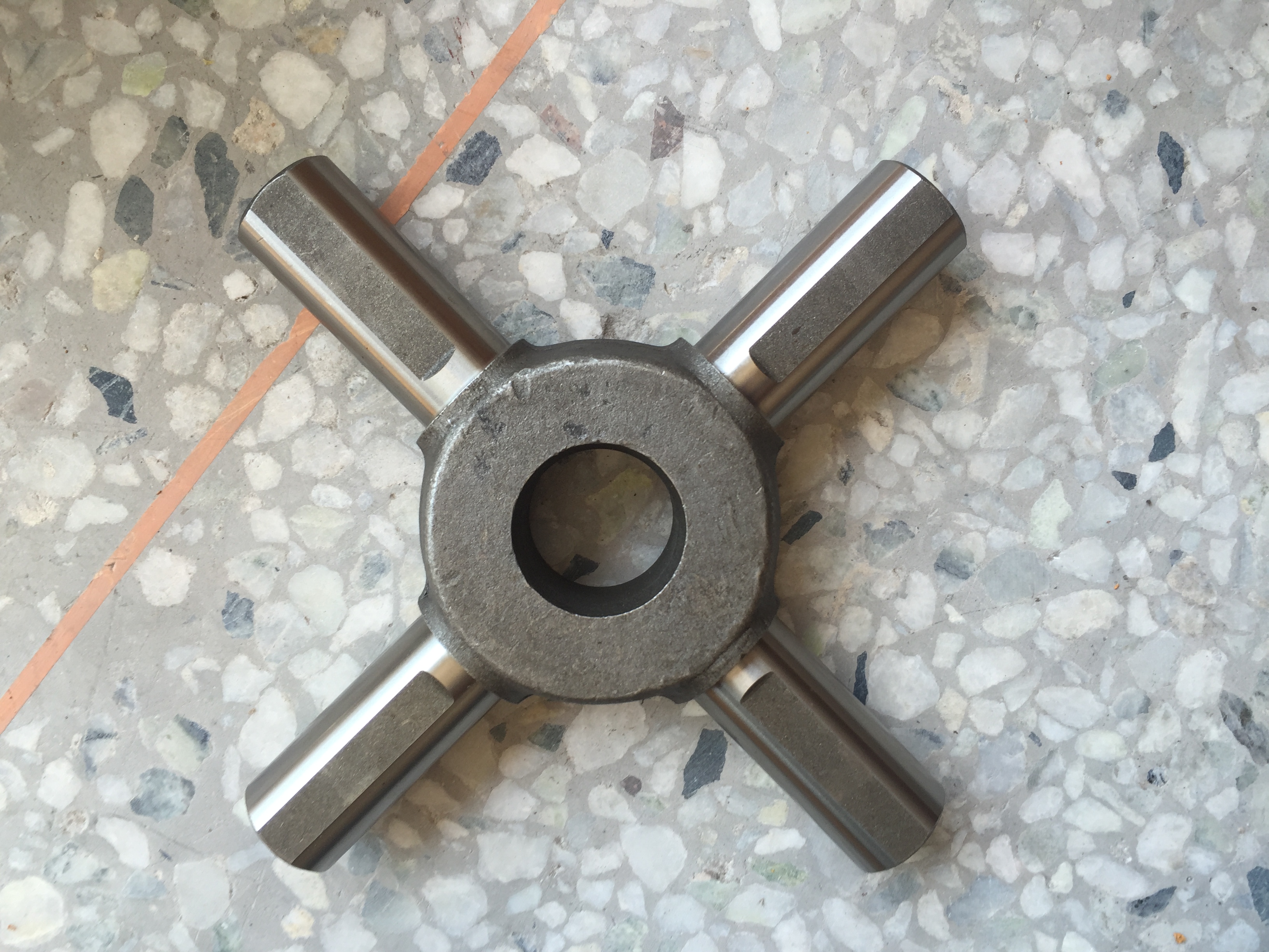 差速器十字軸圖片/差速器十字軸樣板圖 (2)