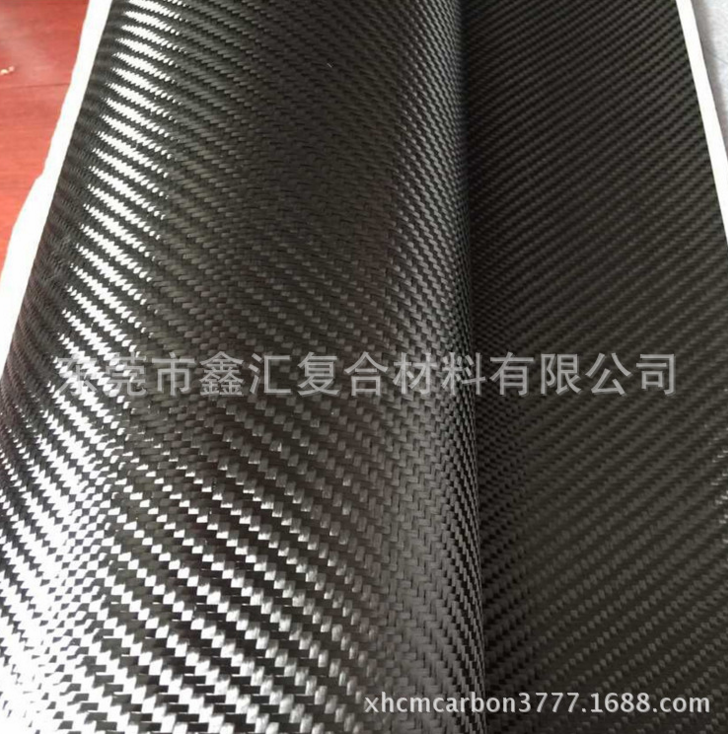 日本進口3K200g平紋斜紋碳纖維預浸布用于碳纖維制品外觀件