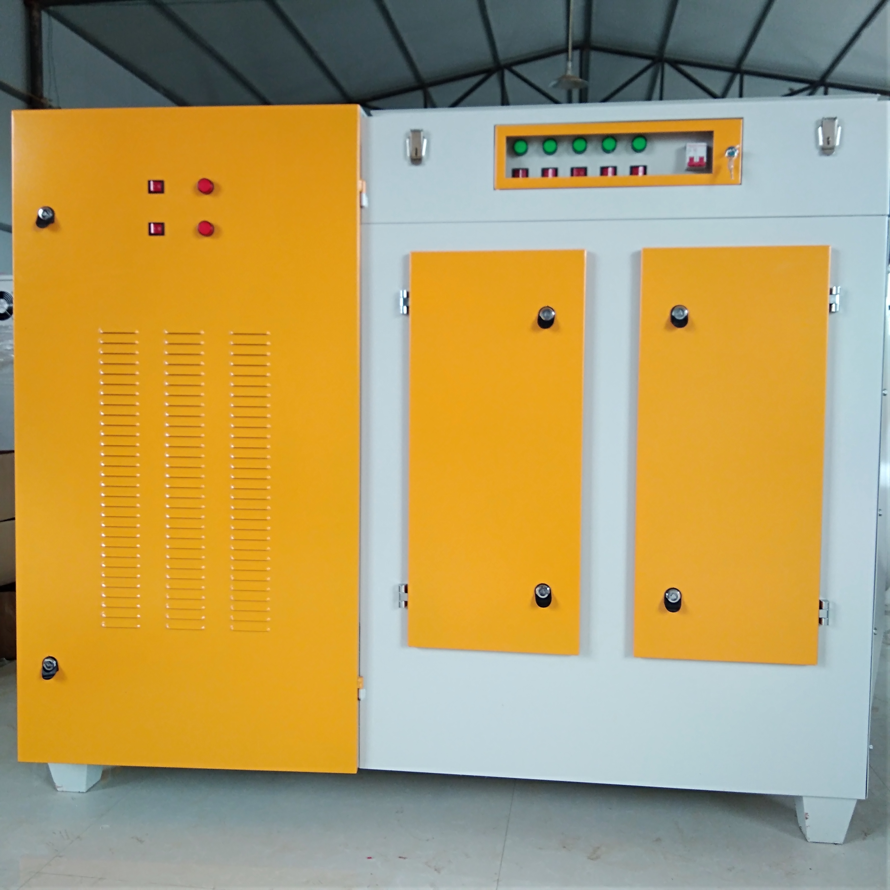 河北天辰環(huán)保設備工業(yè)廢氣處理設備 等離子光氧一體機價格廠家供應