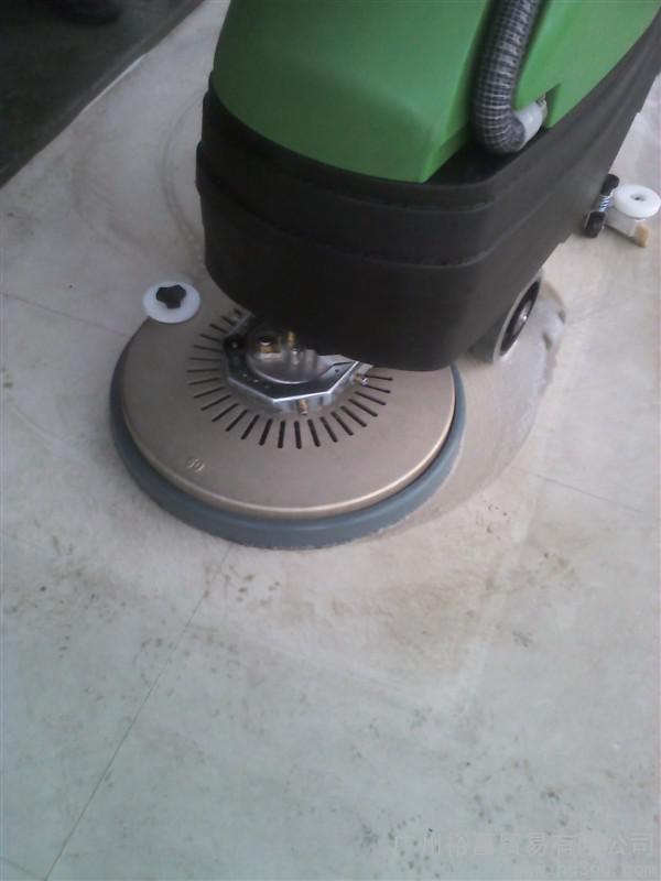 國(guó)產(chǎn)洗地機(jī)圖片/國(guó)產(chǎn)洗地機(jī)樣板圖 (2)