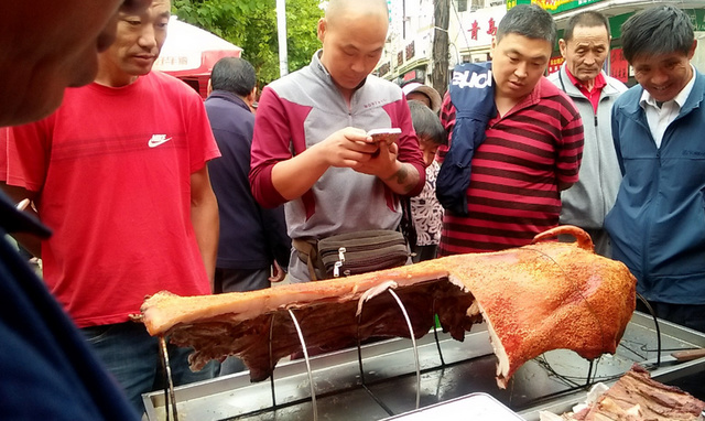 鼎一烤全豬圖片/鼎一烤全豬樣板圖 (3)
