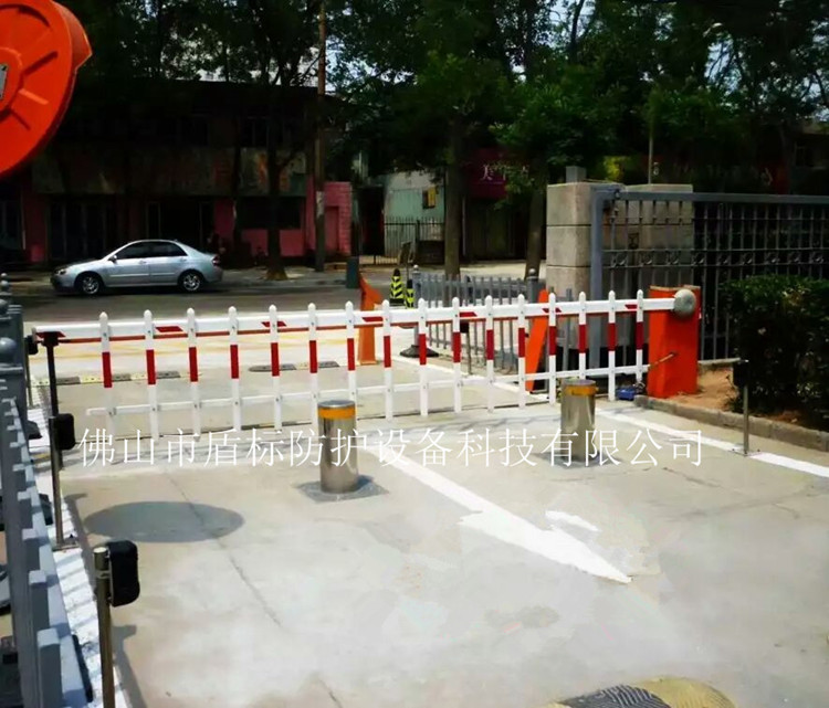 全自動伸縮阻車樁圖片/全自動伸縮阻車樁樣板圖 (1)
