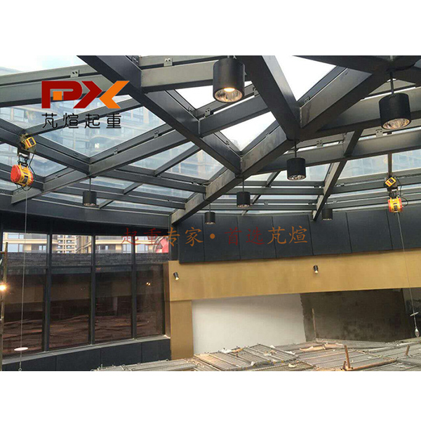 中庭吊掛電動葫蘆圖片