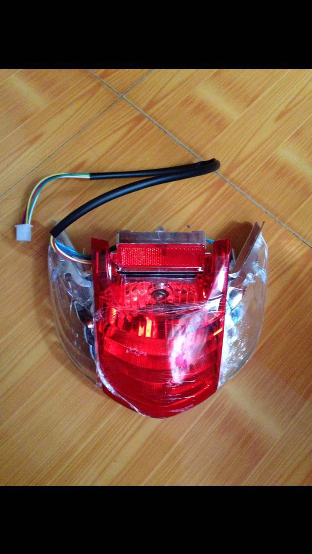 BIZ125 2013尾燈、常州尾燈優(yōu)質(zhì)廠家、常州尾燈批發(fā)售價(jià)