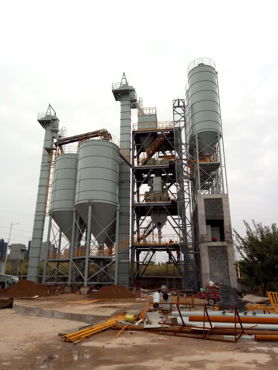 江西30萬噸干粉砂漿設(shè)備報價圖片