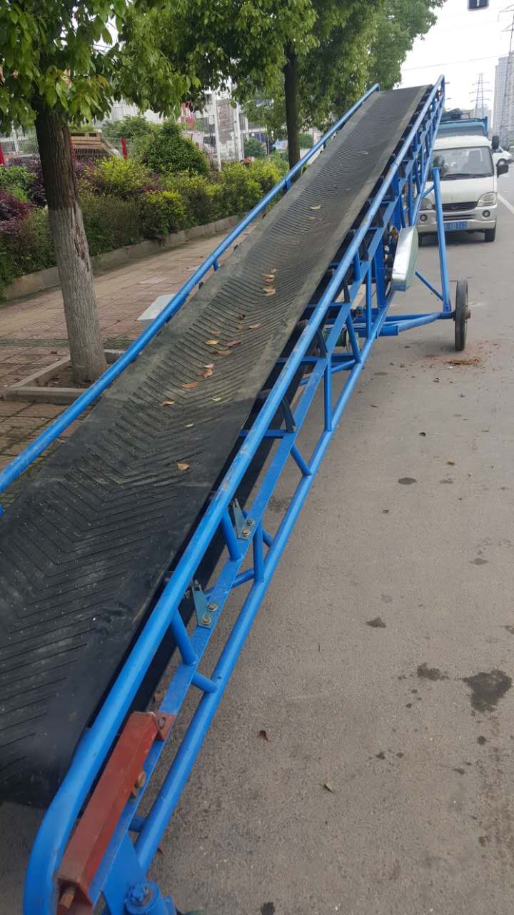 廠家供應(yīng)輸送機(jī)，輸送帶，托輥滾筒