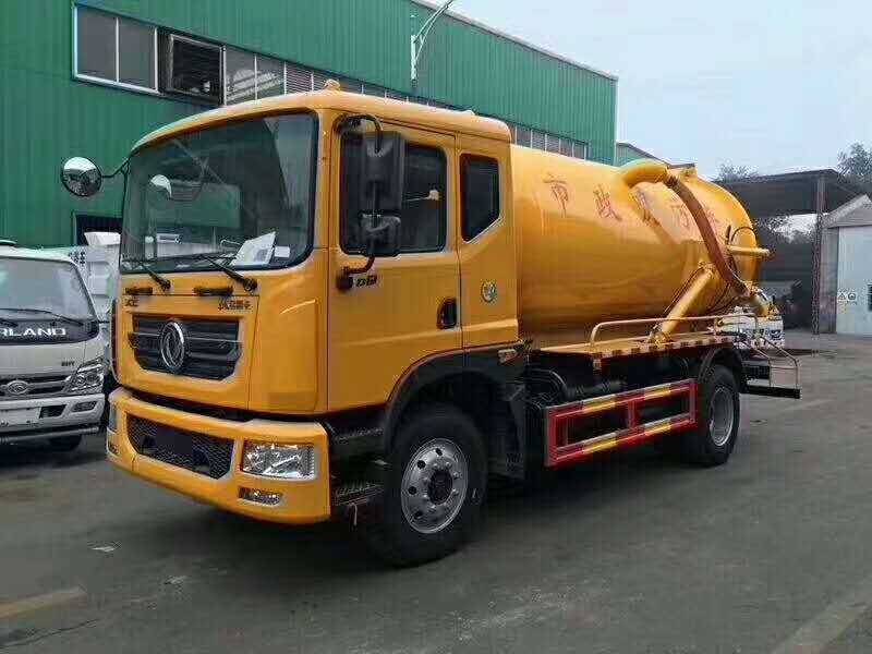 東風(fēng)D9吸污車圖片