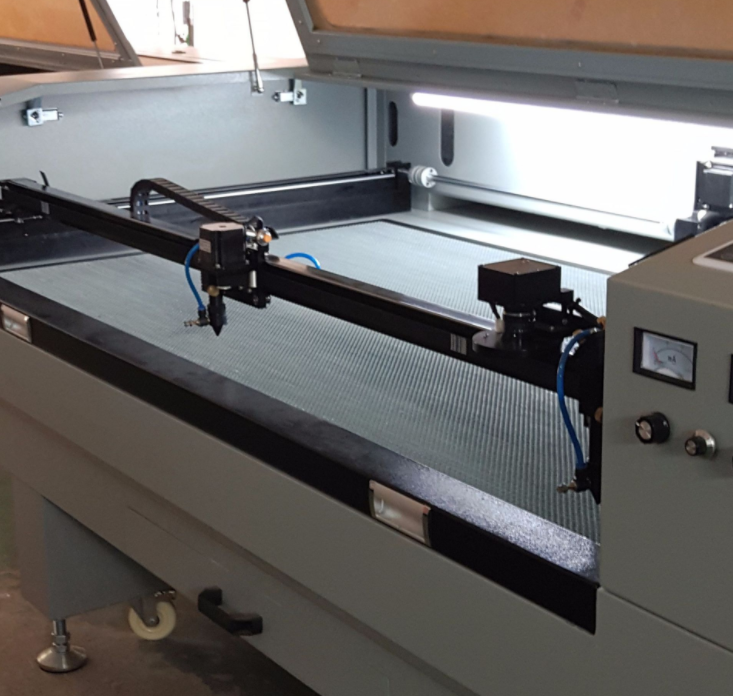 定位激光切割機(jī)圖片/定位激光切割機(jī)樣板圖 (2)