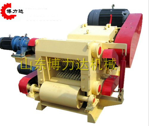 2113鼓式木片機(jī) 木材粉碎機(jī)圖片