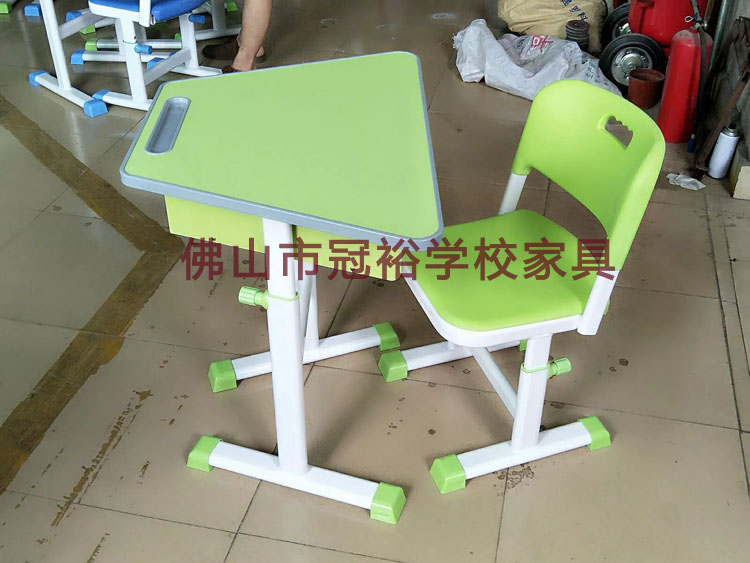 課桌椅圖片/課桌椅樣板圖 (2)