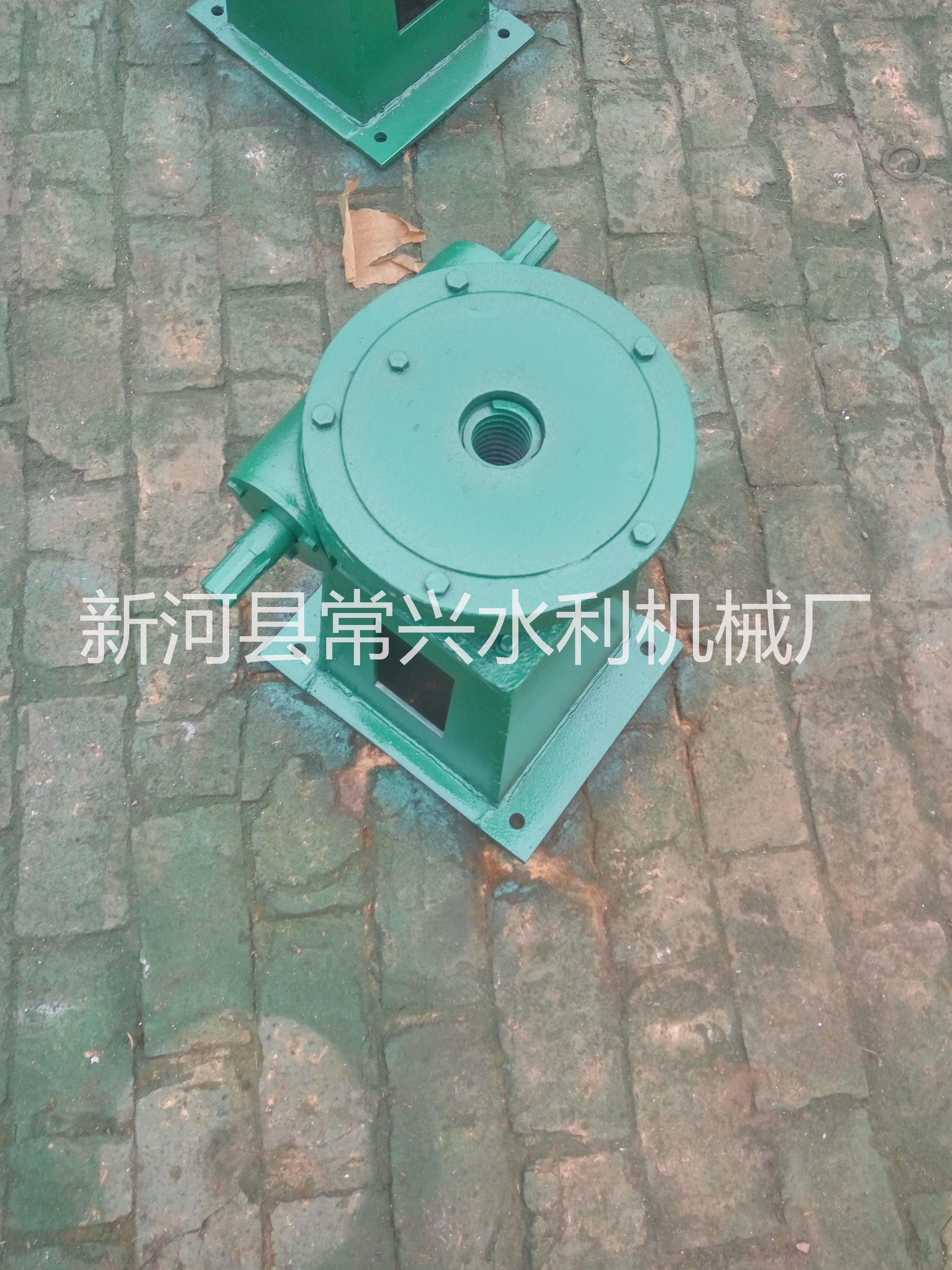 手搖螺桿式啟閉機(jī)圖片