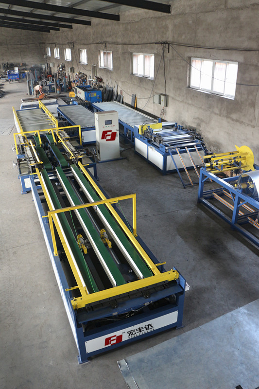 供應(yīng)宏豐達(dá)風(fēng)管生產(chǎn)線五線 全自動風(fēng)管生產(chǎn)線六線