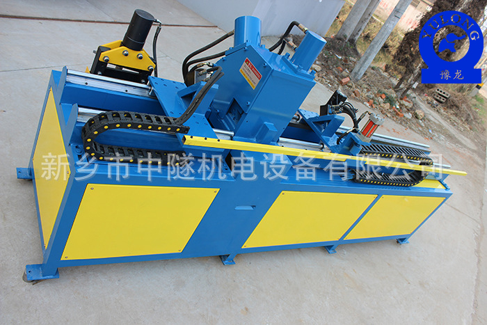 角鋼打孔切斷機(jī)圖片