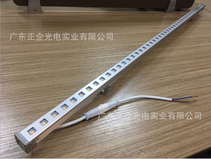 透鏡線條燈圖片/透鏡線條燈樣板圖 (4)