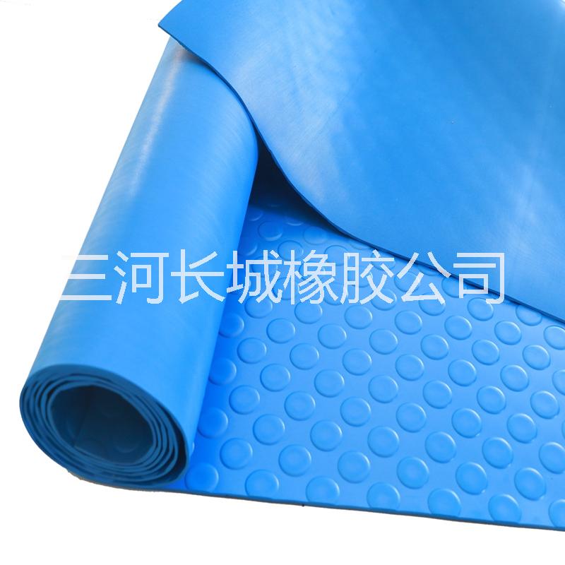 廠家直銷  彩色 高環(huán)保 防滑橡膠板  圓扣橡膠板