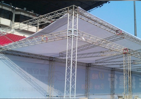 如何分辨桁架質(zhì)量有問(wèn)題的燈光架