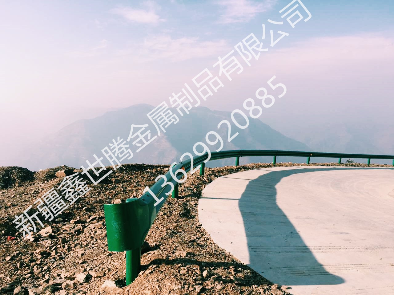 波形鋼板護(hù)欄/高速w型護(hù)欄板圖片/波形鋼板護(hù)欄/高速w型護(hù)欄板樣板圖 (4)