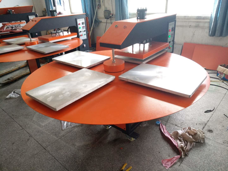 全自動(dòng)氣動(dòng)四工位燙畫機(jī)圖片/全自動(dòng)氣動(dòng)四工位燙畫機(jī)樣板圖 (2)