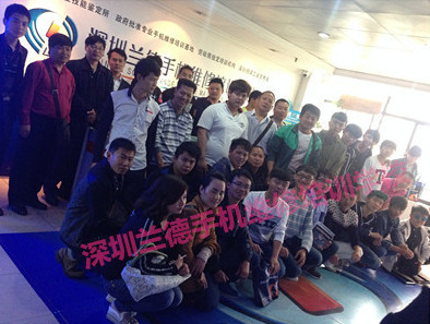 深圳手機(jī)專業(yè)培訓(xùn)機(jī)構(gòu)智能手機(jī)維修  手機(jī)維修培訓(xùn)  手機(jī)維修學(xué)校