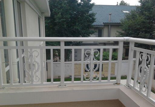 歐式陽臺護(hù)欄圖片/歐式陽臺護(hù)欄樣板圖 (4)