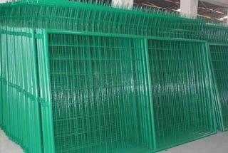 框架護欄網(wǎng)圖片/框架護欄網(wǎng)樣板圖 (1)