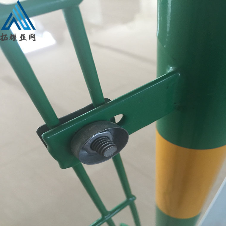 池塘隔離防護(hù)網(wǎng)_圍山護(hù)欄網(wǎng)_廠區(qū)綠地雙邊圍欄網(wǎng)