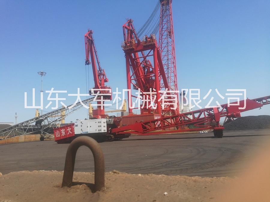 港口碼頭散料裝船機 智能料斗式港口散料裝船堆垛機