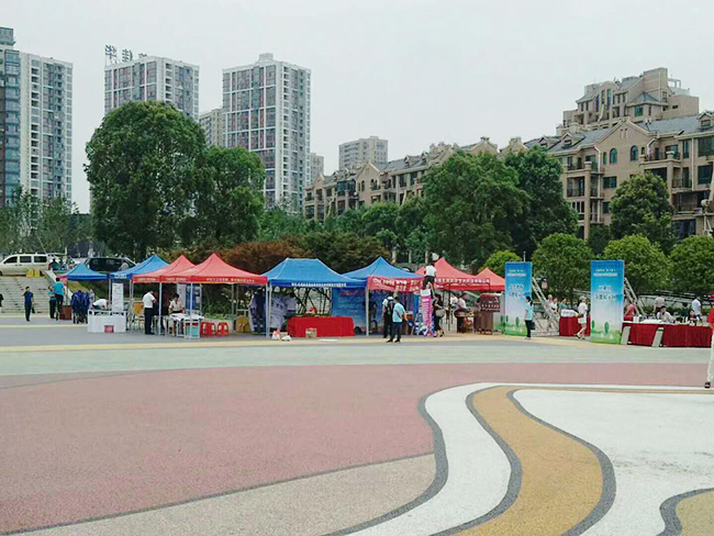 江西博泓專業(yè)供應透水混凝土圖片