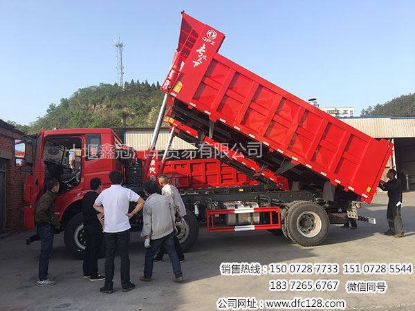 東風(fēng)隨專*后四輕皮自卸翻斗車配置圖片及報(bào)價(jià)