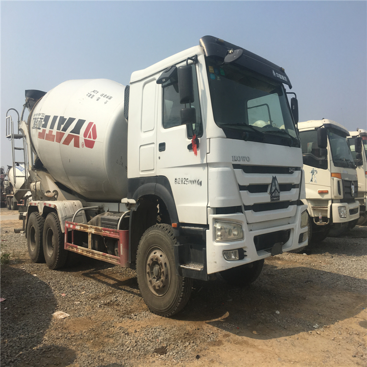 混凝土攪拌運(yùn)輸車(chē) 混凝土攪拌運(yùn)輸車(chē)價(jià)格 混凝土攪拌運(yùn)輸車(chē)報(bào)價(jià) 二手混凝土攪拌運(yùn)輸車(chē) 豪沃混凝土攪拌運(yùn)輸車(chē)