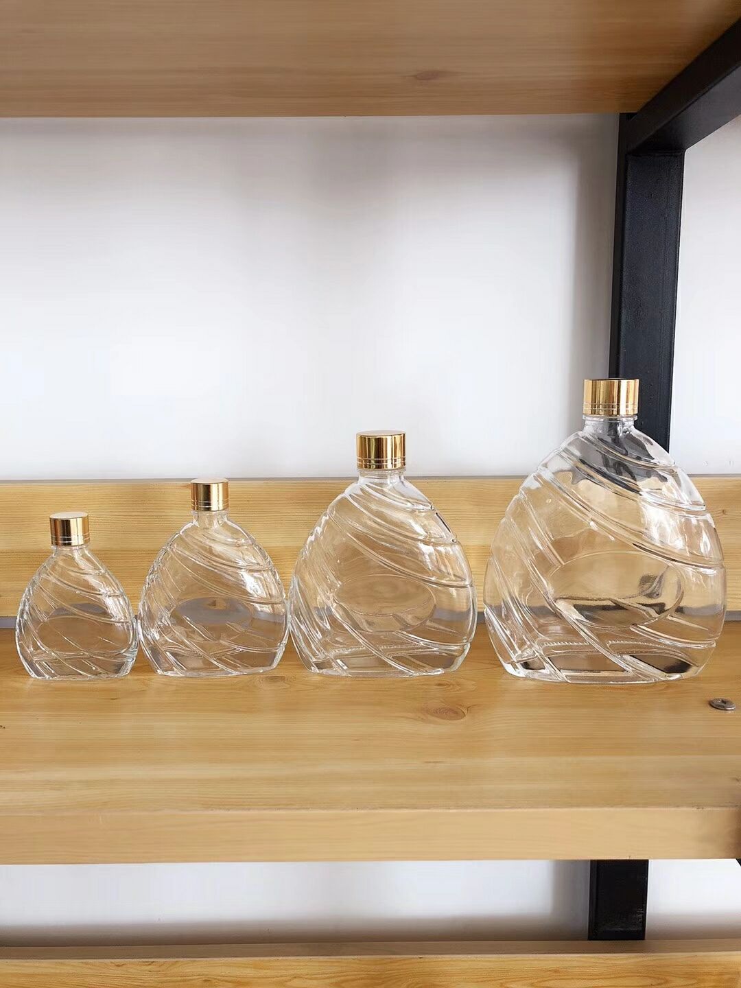 500酒瓶 晶白玻璃瓶圖片/500酒瓶 晶白玻璃瓶樣板圖 (1)