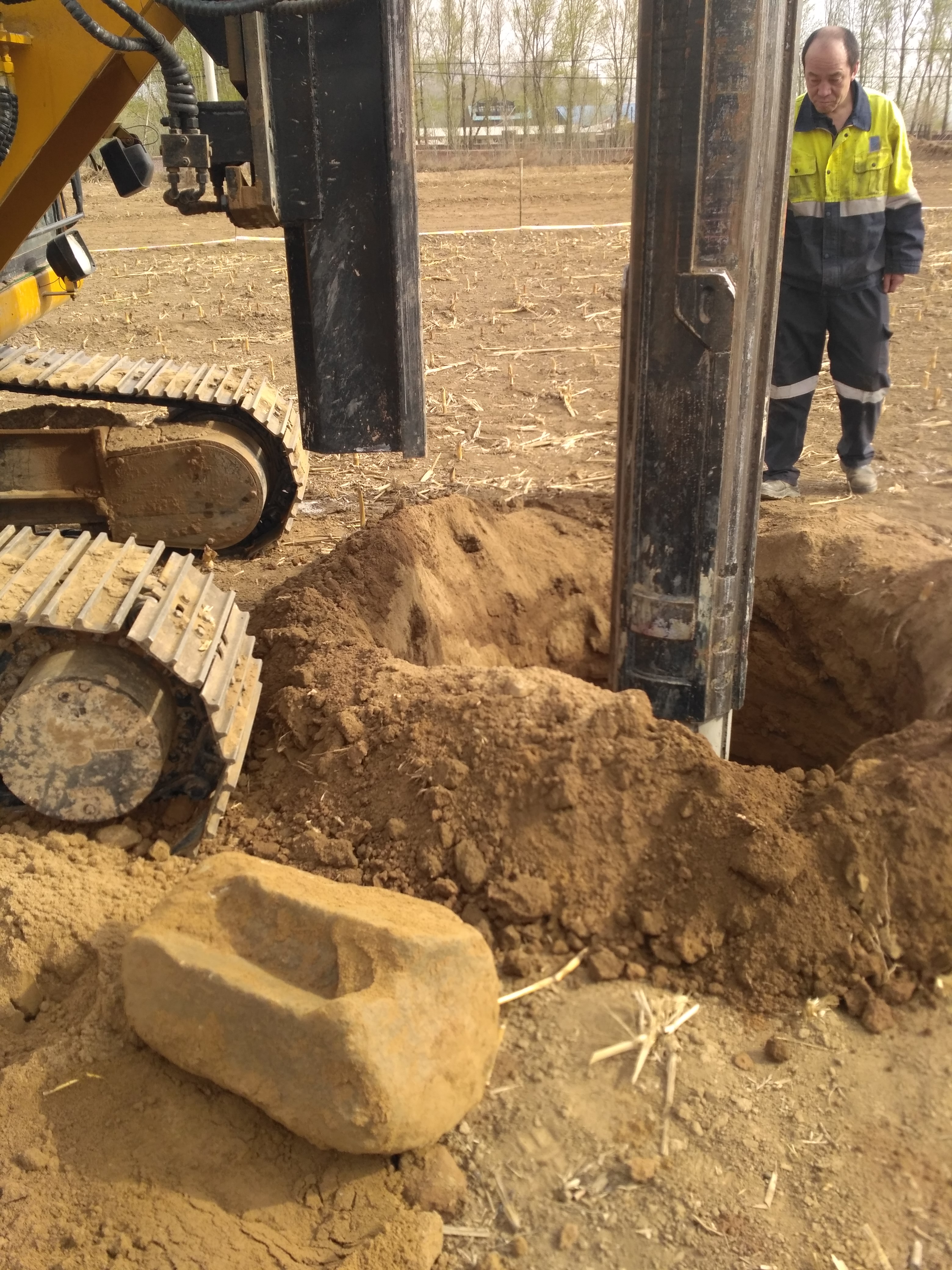 國內(nèi)旋挖鉆機(jī)哪家好？山東利達(dá)廠家圖片/國內(nèi)旋挖鉆機(jī)哪家好？山東利達(dá)廠家樣板圖 (1)