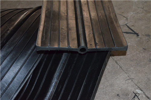 651中埋式橡膠止水帶廠家@651中埋式橡膠止水帶生產(chǎn)廠家