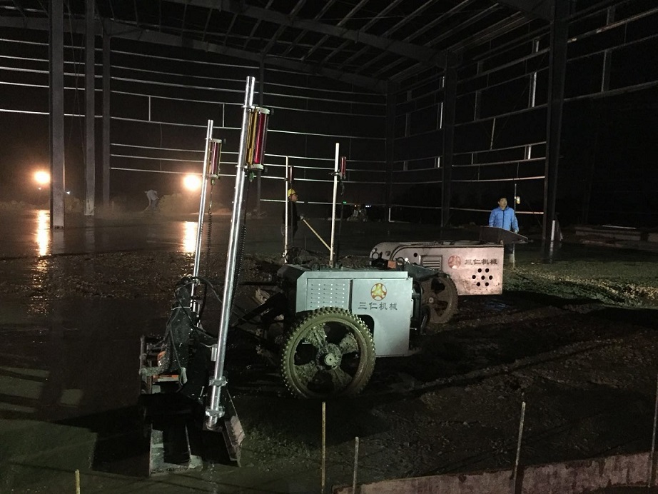 三仁* SR2-III 迷你型混凝土激光整平機(jī)！哪里不平整哪里！