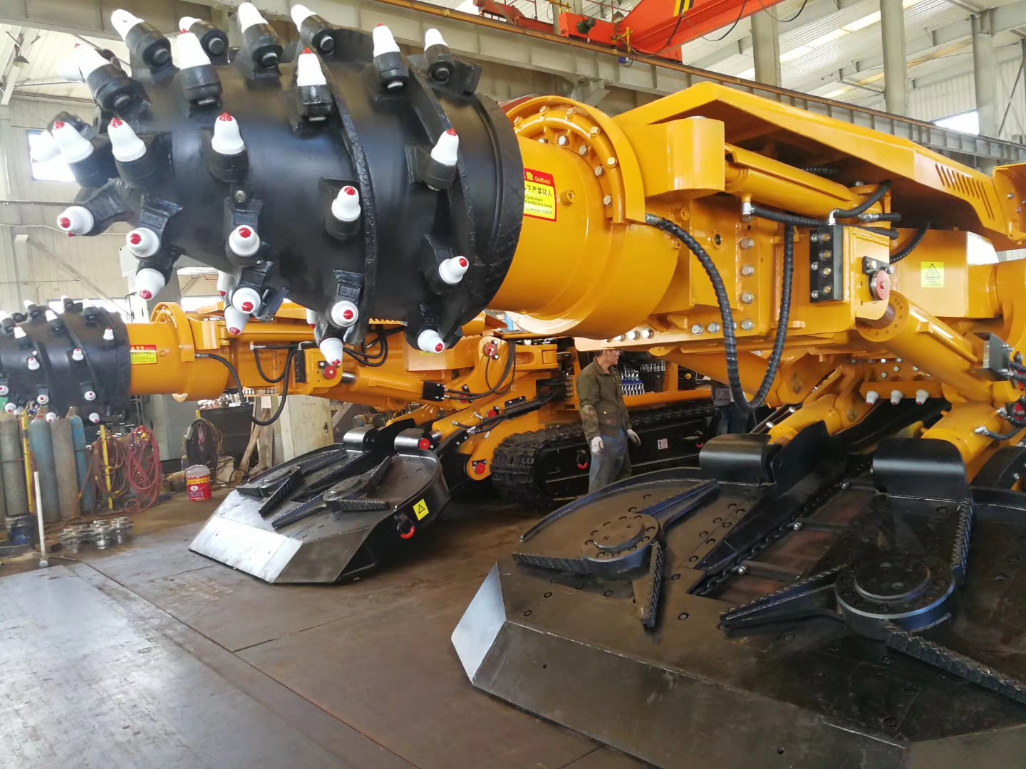 掘進機EBZ120懸臂式掘進機圖片