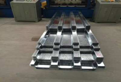 天津樓承板YX51-305-915型